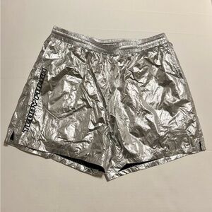 Teddy Fresh Men’s Large Metallic Silver Athletic Shorts Pockets